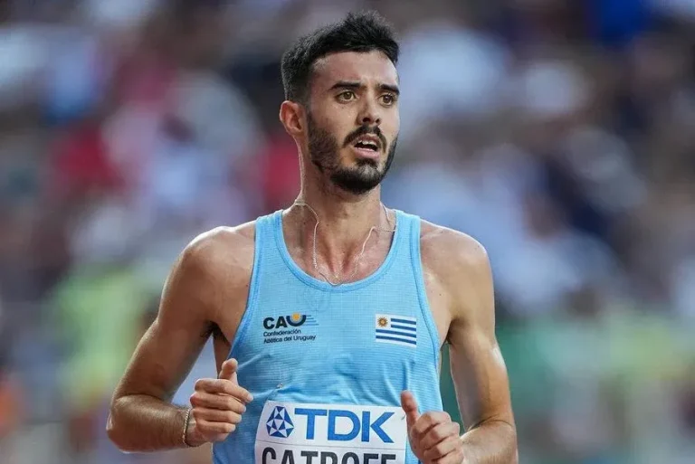 Santiago Catrofe debuta en el Medio Maratón de Valencia en una carrera de élite mundial