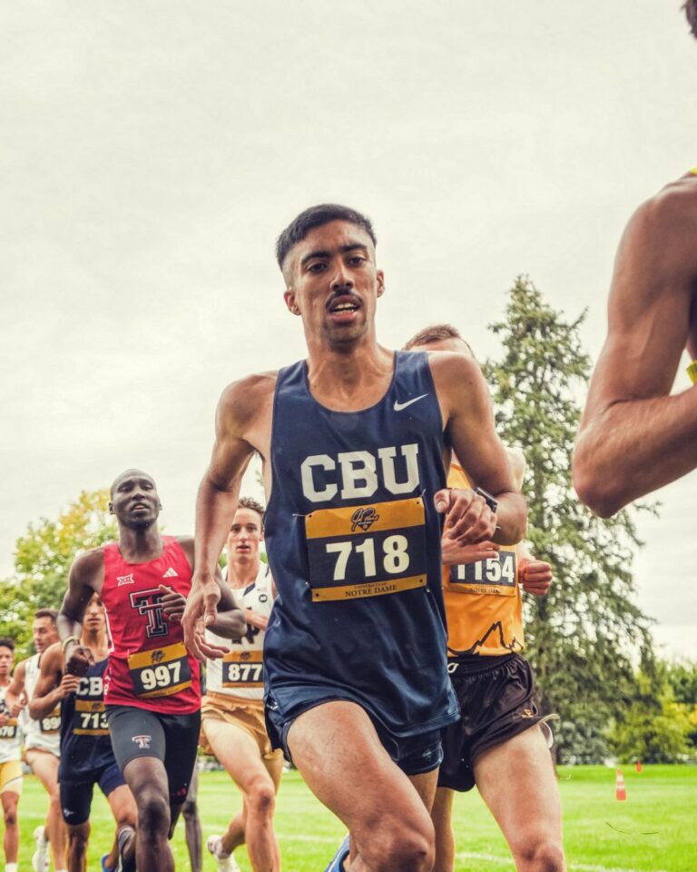 Valentín Soca Brilla en los West Regionals de Cross Country en Estados Unidos