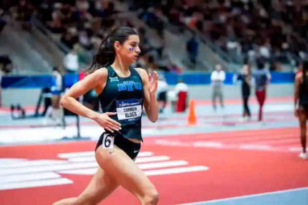 🏃‍♀️ Carmen Alder brilla en su debut de la temporada indoor en EE.UU.