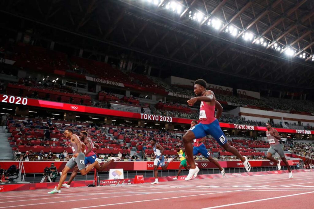 Noah-Lyles-Andre-De-Grasse-y-Kenny-Bednarek-en-los-Juegos-Olímpicos-de-Tokio