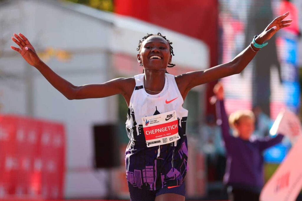 Ruth-Chepngetich-ganó-el-Maratón-de-Chicago-(©-Getty-Images)