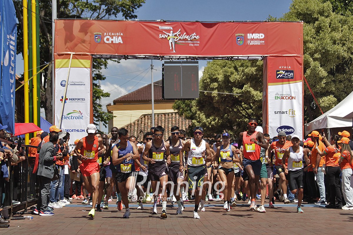 Salida de la categoría élite de la Carrera San Silvestre.
