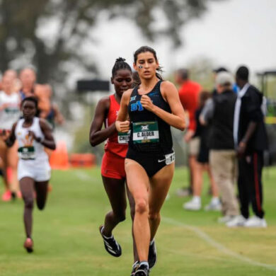 Carmen Alder rompe récord sudamericano de la milla indoor