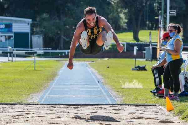 Emiliano Lasa lidera a Uruguay en Sudamericano Indoor