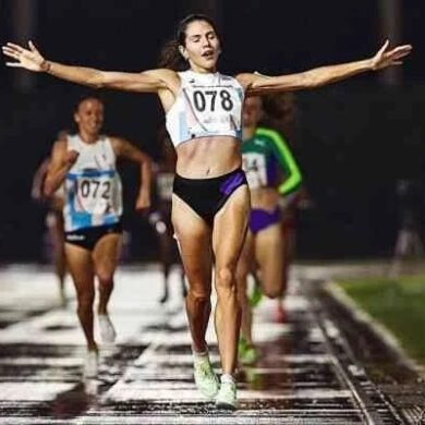 Fedra Luna establece un récord sudamericano indoor en los 3.000 metros