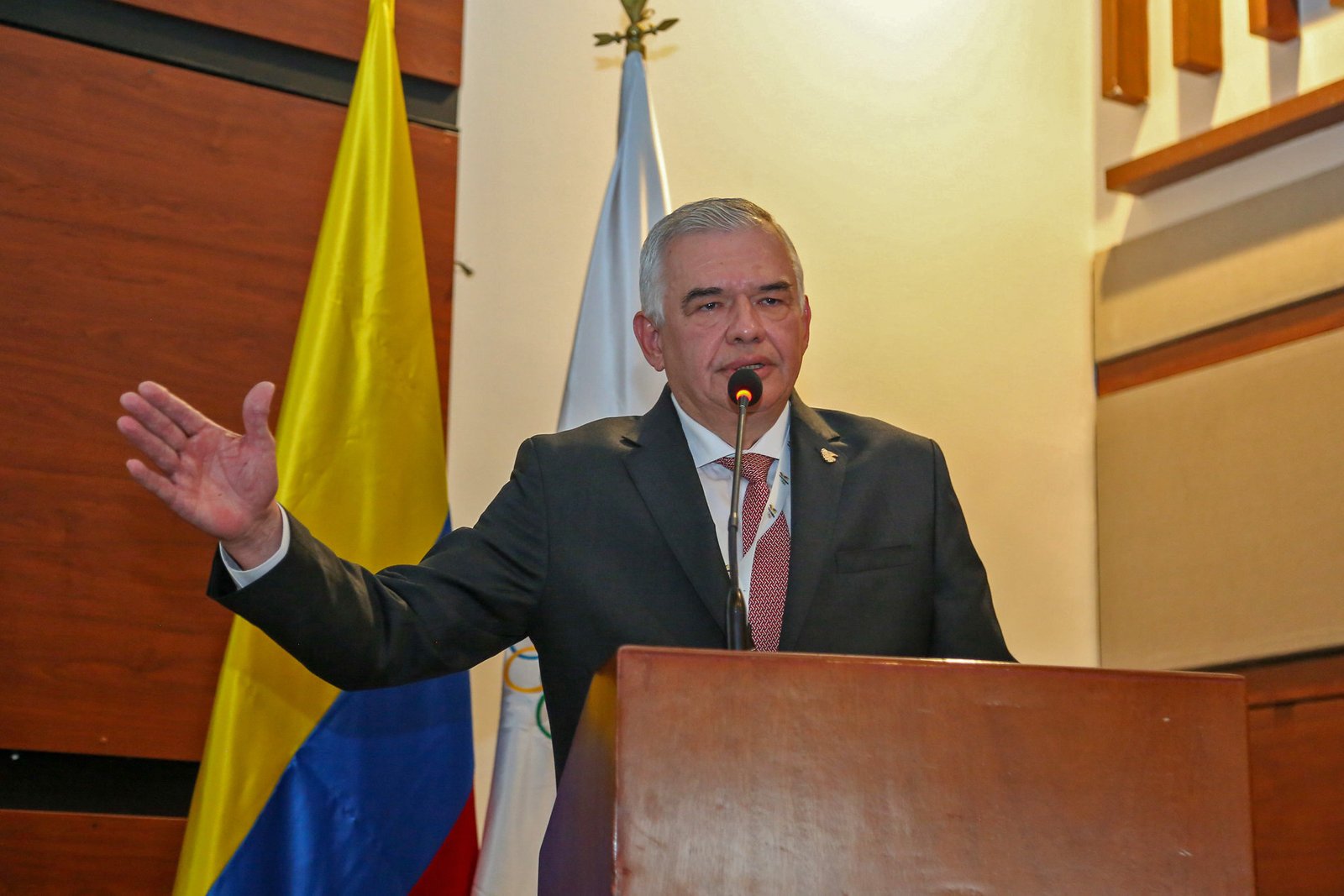 Ciro Solano reelegido presidente del olimpismo colombiano