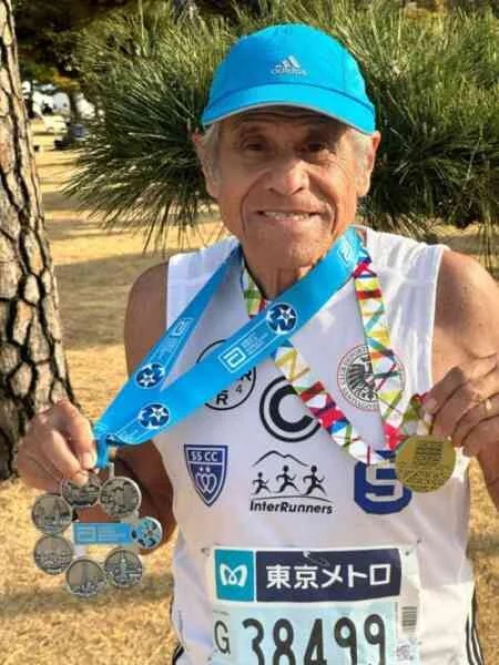 Iván Moreno de velocista olímpico a maratonista a los 83 años