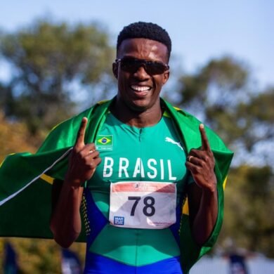 Felipe Bardi vuela y gana el oro con récord en los 100m