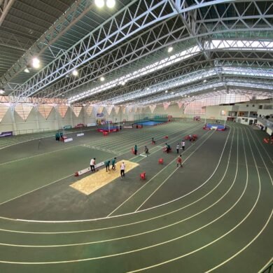 Cochabamba brilla como epicentro del atletismo indoor