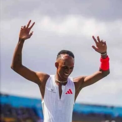 Alison dos Santos se impone en los 400 metros planos en Kingston