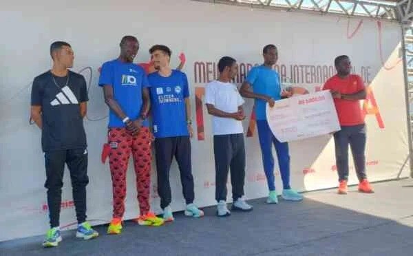 Ederson Vilela conquista el Medio Maratón Internacional de Maricá