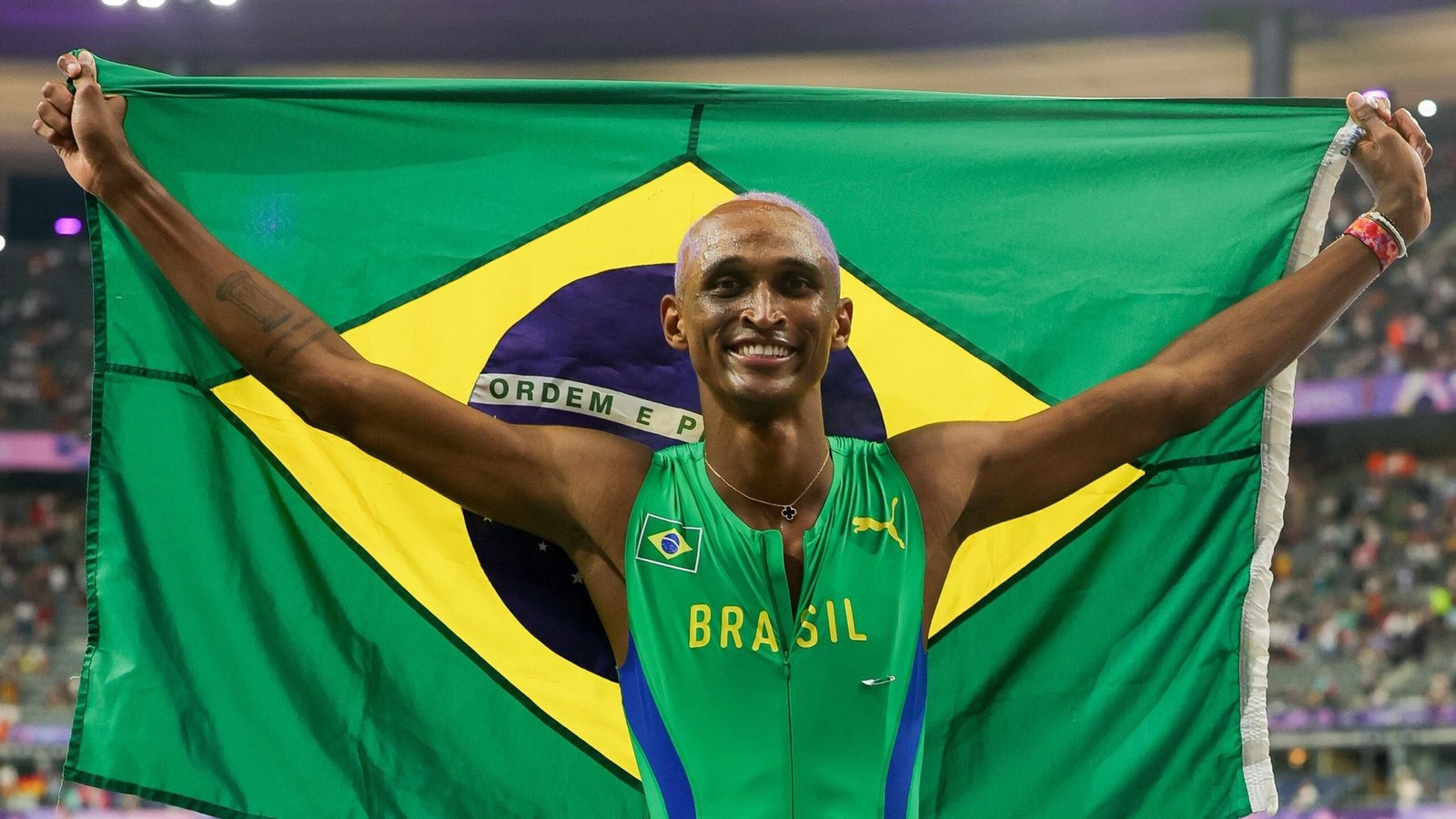 Alison dos Santos mantiene su dominio en el Grand Slam Track