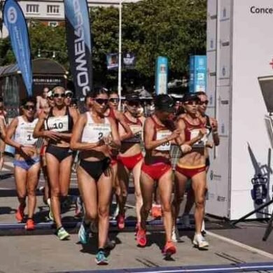 La Coruña vibra con la élite de la marcha mundial