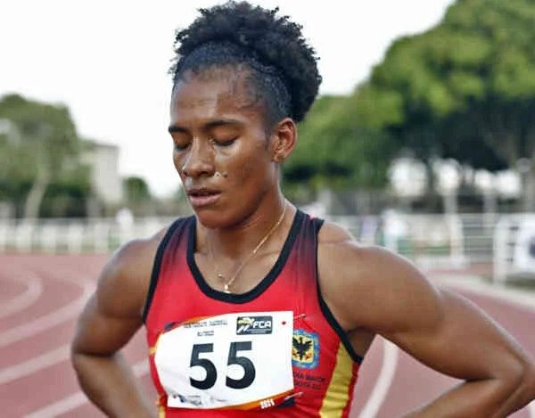 Martha Valeria Araujo rompe su récord sudamericano con 6.475 puntos