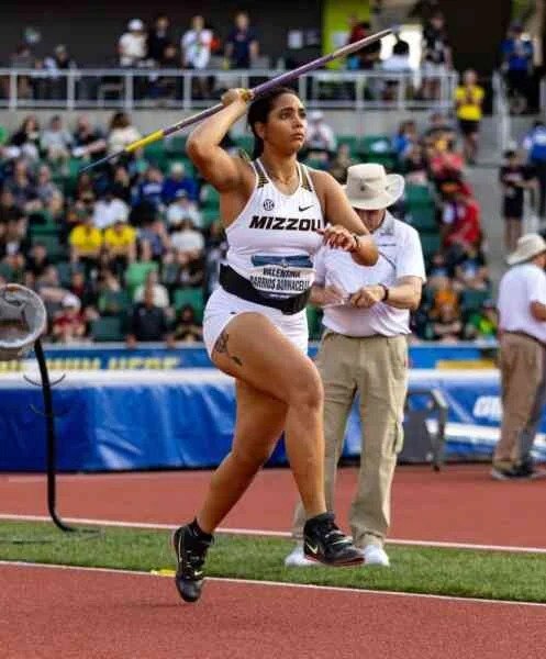 Triunfo Épico de Barrios y Rotundo en NCAA de EE.UU.