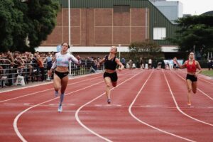 Los velocistas brillan en el torneo Día de la Memoria en Buenos Aires