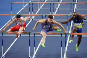 Marcos Morley Herrera avanza a semis de 60 vallas en Torun