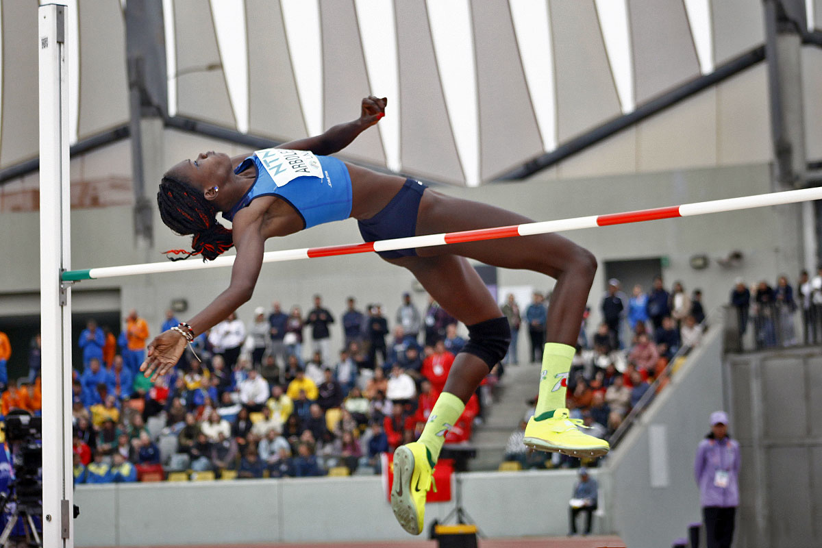 Tres récords nacionales de Colombia en pista cubierta en Estados Unidos