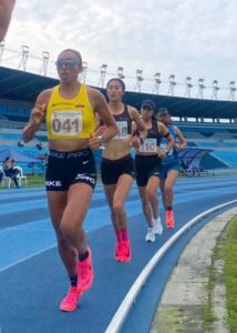 Mary Zenaida Granja y Luis Masabanda ganan 10.000 m en Guayaquil