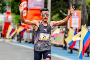 Mauricio González y Leidy Romero logran cupo al Mundial de Media Maratón