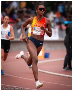 Micaela Levaggi ganó los 3.000 m en el meeting de Valdivia