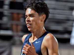 Pedro Marín fija récord colombiano u23 3.000 m en Rossi Relays