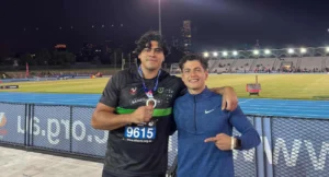 Claudio Romero inicia la temporada 2026 con victoria en Melbourne