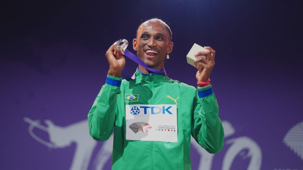 Alison dos Santos debuta en la temporada con mejor marca personal en los 200 m