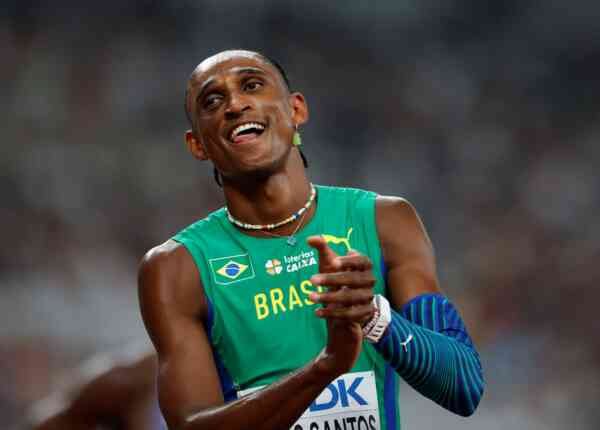 Alison Brendom sorprende en 200 metros y Hickson continua rompiendo récords