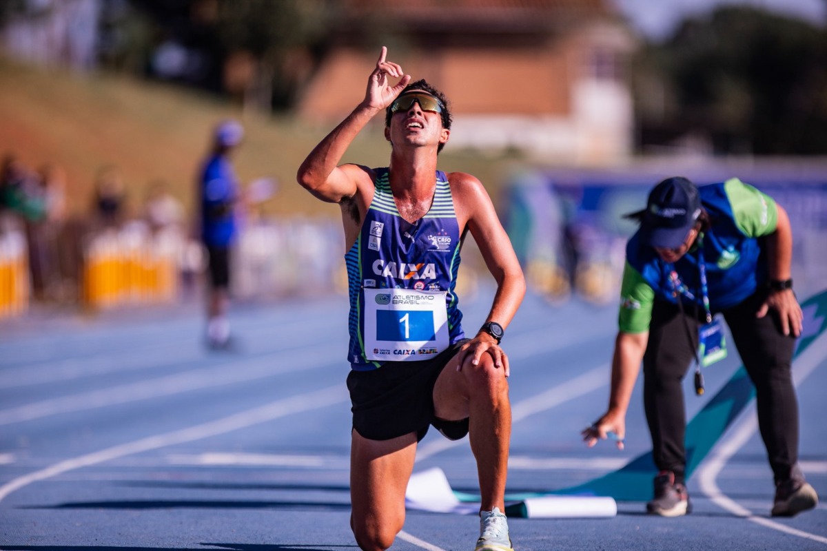 Caio Bonfim logra récord sudamericano en marcha 5.000 m pista
