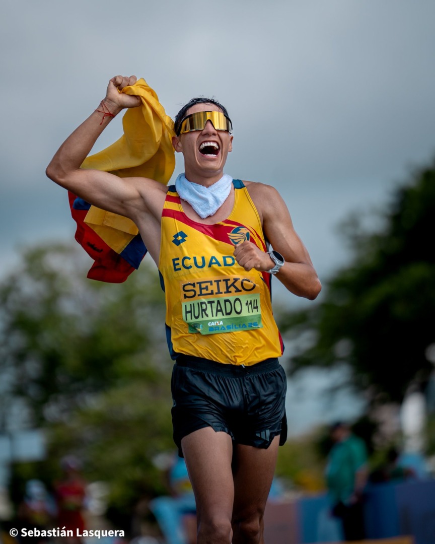 David Alexander Hurtado obtiene medalla de plata en maratón de marcha masculino