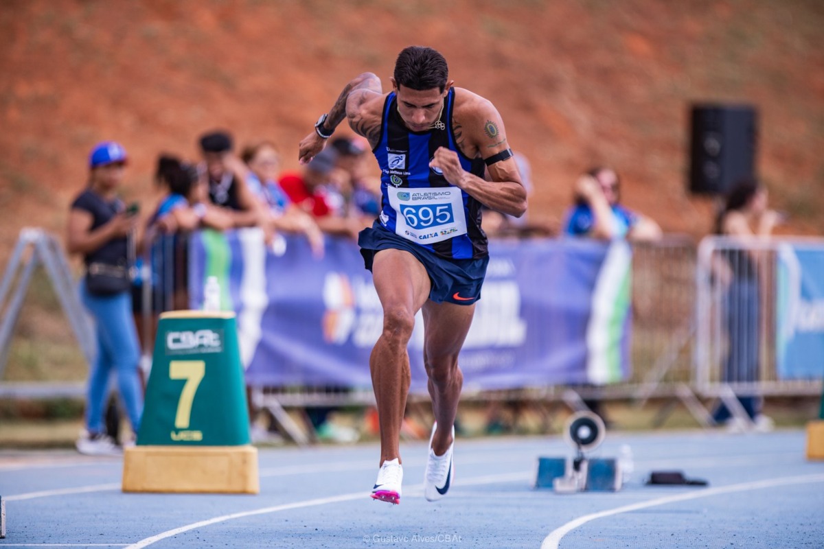 Matheus Lima y Julia Ribeiro brillan en el V Trofeo Adhemar con marcas destacadas
