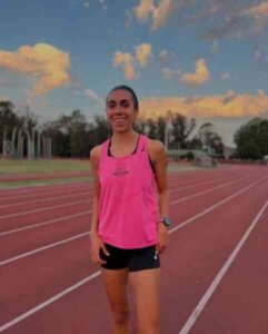 Micaela Levaggi establece nuevo récord argentino en la milla con 4:34.33