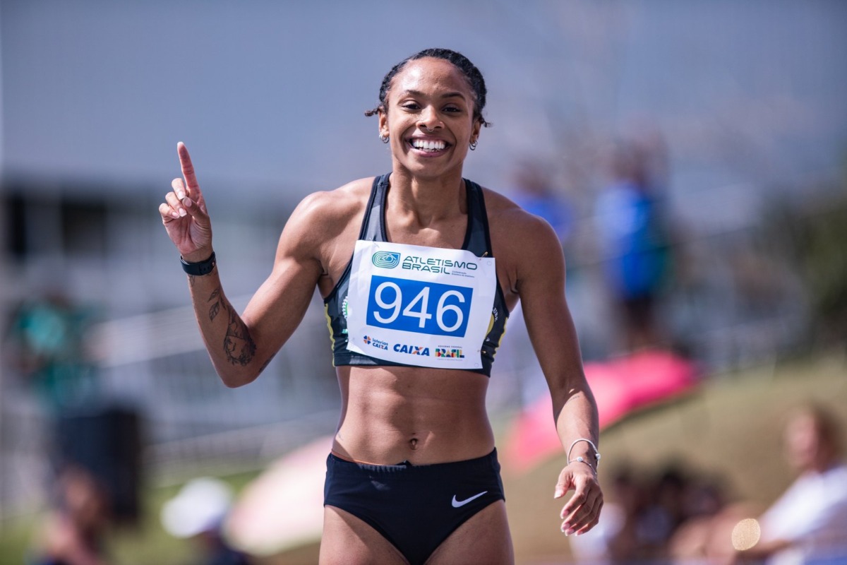 Vitoria Sena establece récord de Brasil con 12.69 en 100 metros vallas