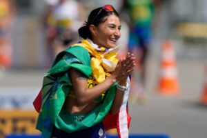 Kimberly García y Paula Torres destacan en la marcha en Podebrady 2026